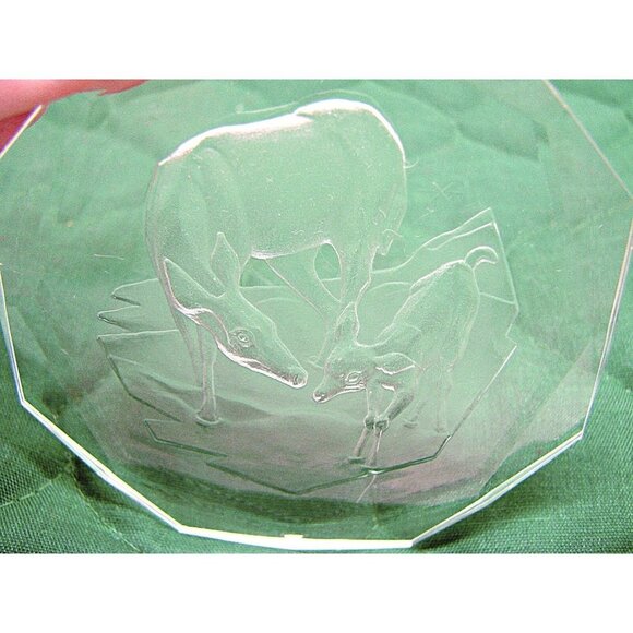 Vintage Etched Acrylic Christmas Ornament Deer Life Holiday Treasures Collector - Picture 5 of 8